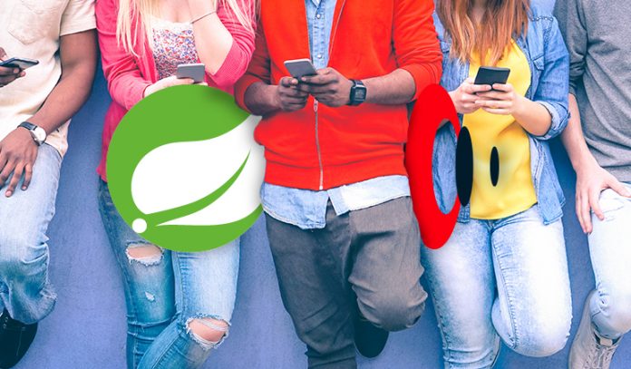 People on mobile phones with Spring and Streamdata.io logos