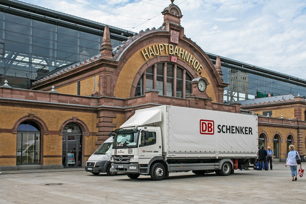 Axway helps DB Schenker modernize and brings a new subscription model to the fold!